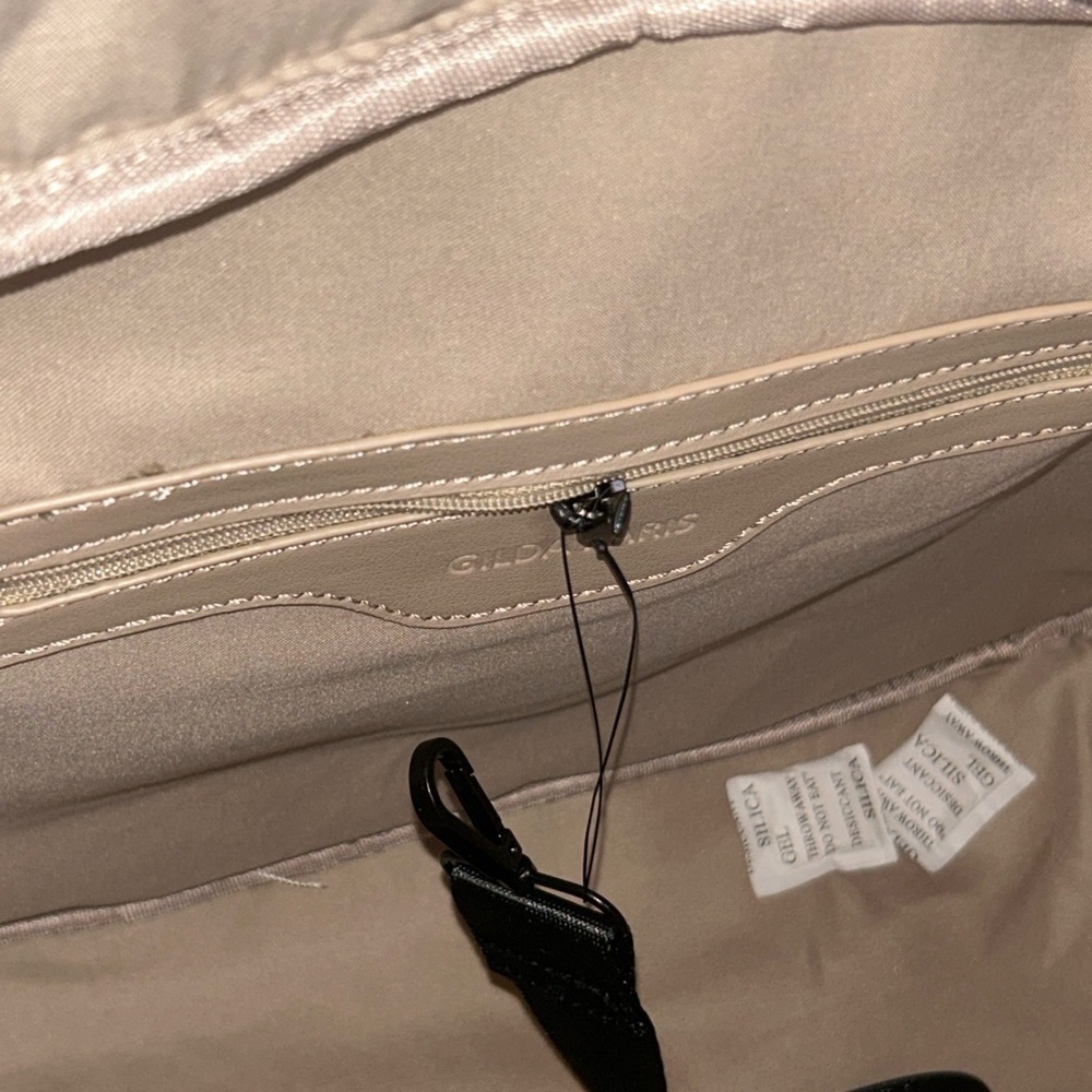 NWT Gilda Paris quilted weekender luggage tote - Picture 11 of 12